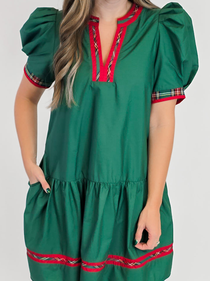 SHORT PUFF SLEEVE SHORT DRESS - GREEN/RED