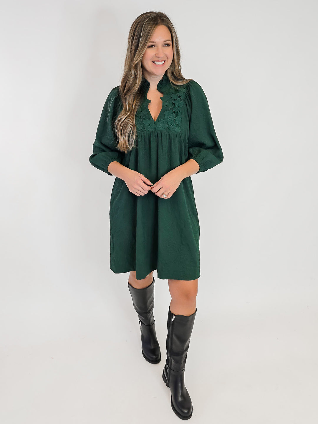 TEXTURED JACQUARD FLORAL LACE DETAIL SHORT DRESS - HUNTER GREEN