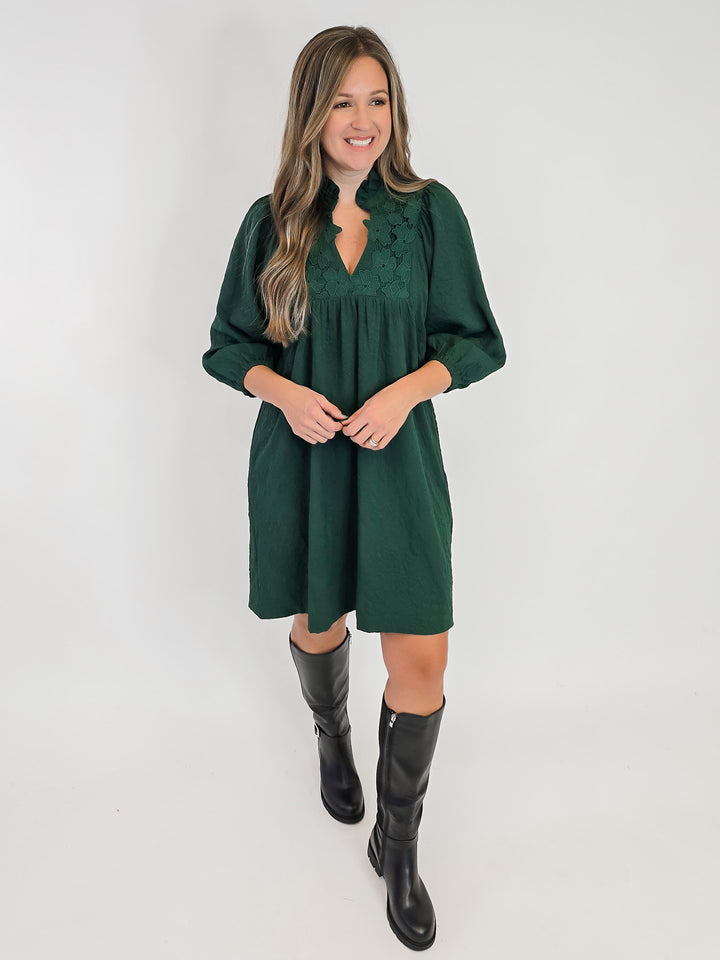 TEXTURED JACQUARD FLORAL LACE DETAIL SHORT DRESS - HUNTER GREEN