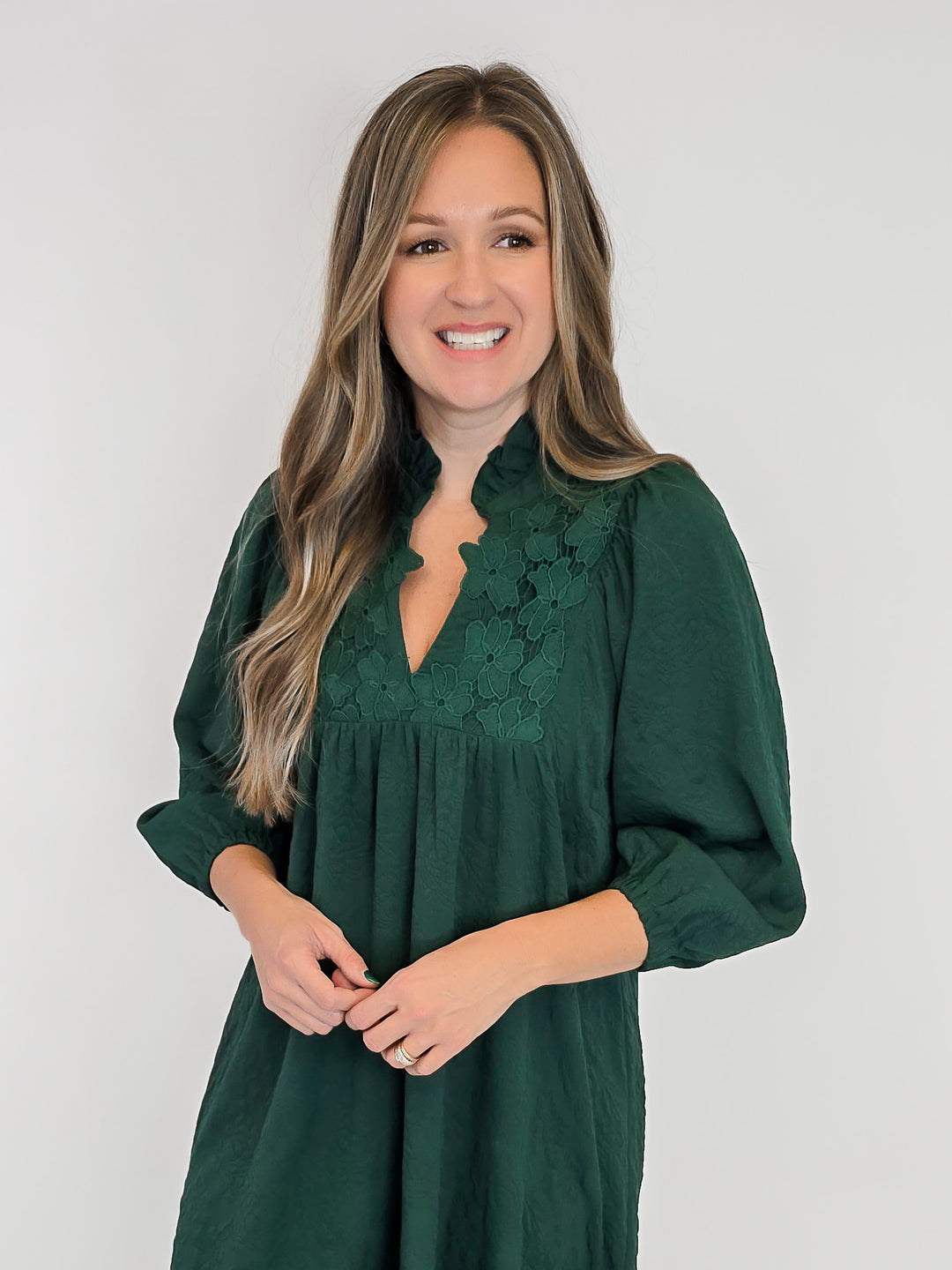 TEXTURED JACQUARD FLORAL LACE DETAIL SHORT DRESS - HUNTER GREEN