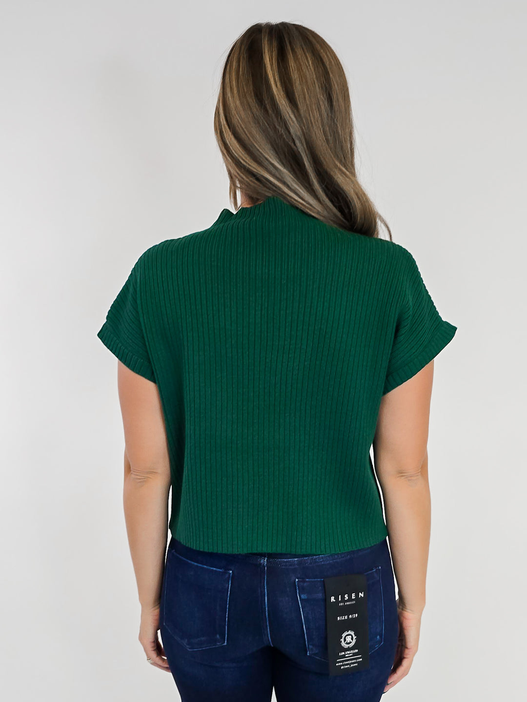 RIBBED MOCK NECK CAP SLEEVE SWEATER - HUNTER GREEN