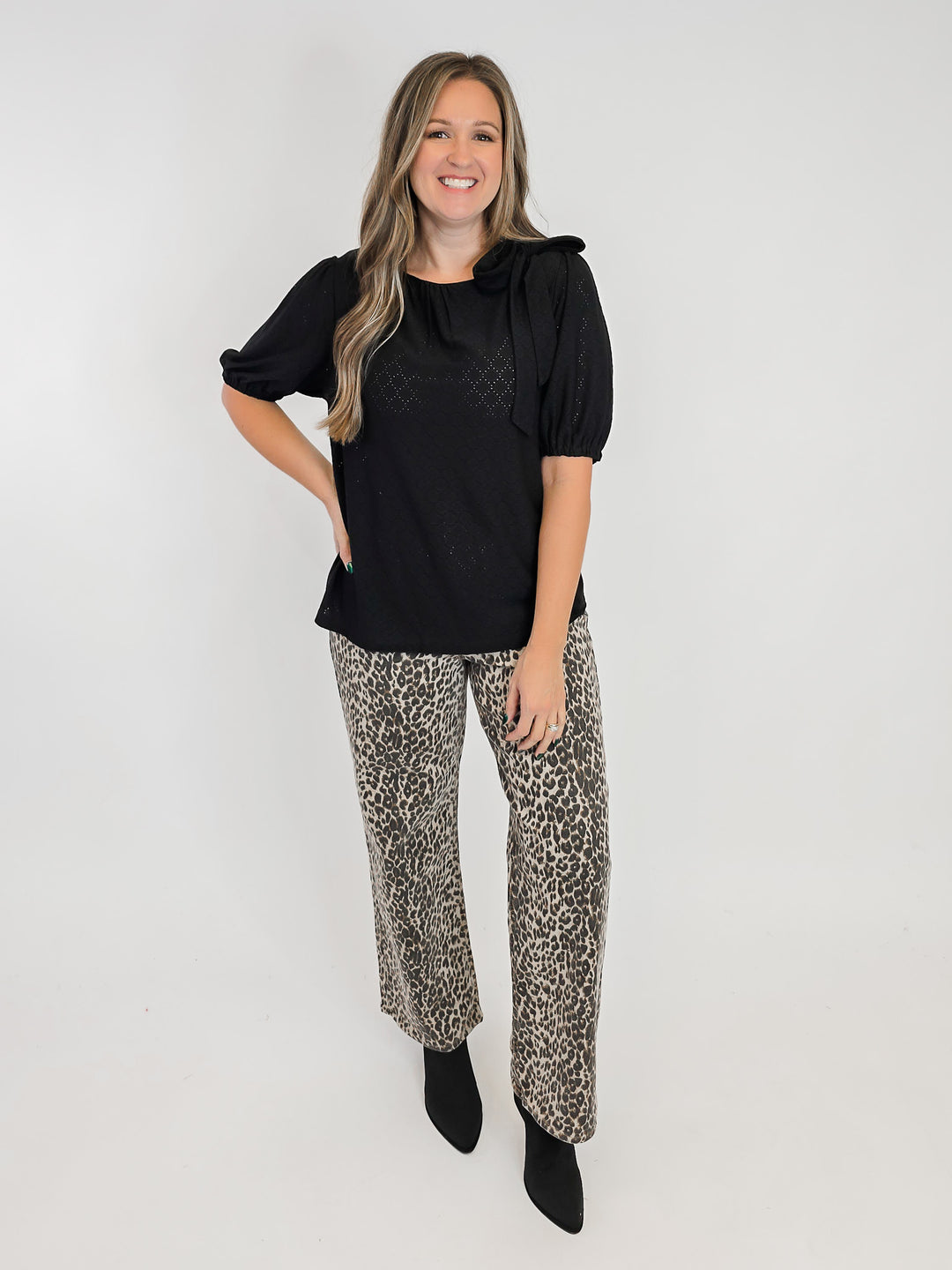 PUFF SLEEVE SOLID TOP - BLACK