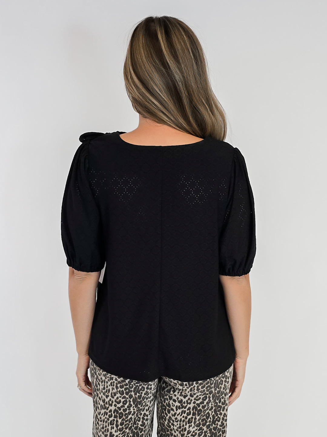 PUFF SLEEVE SOLID TOP - BLACK