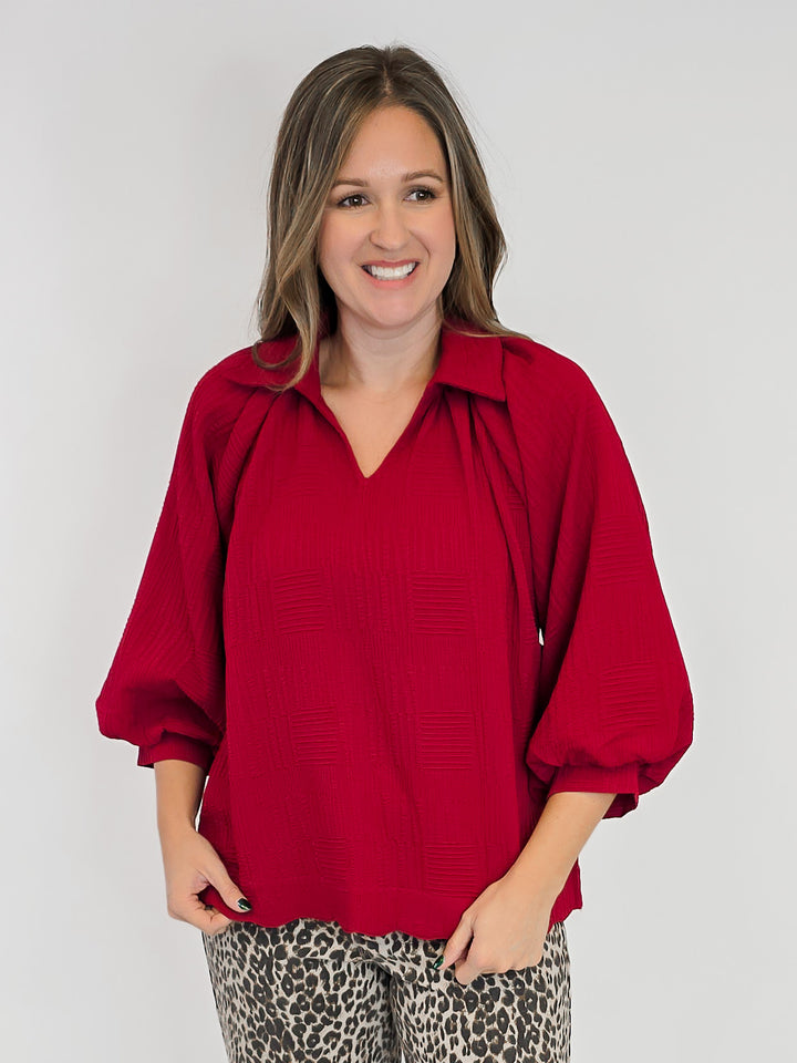 TEXTURED V-NECK COLLARED BLOUSE - CRIMSON