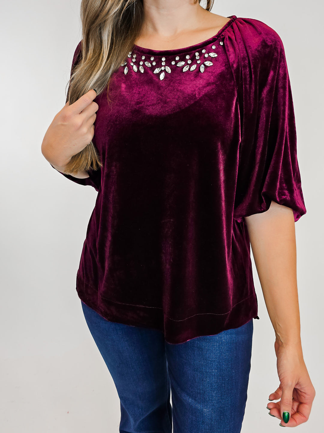 VELVET HALF BALLOON SLEEVE TOP W/RHINESTONES - WINE