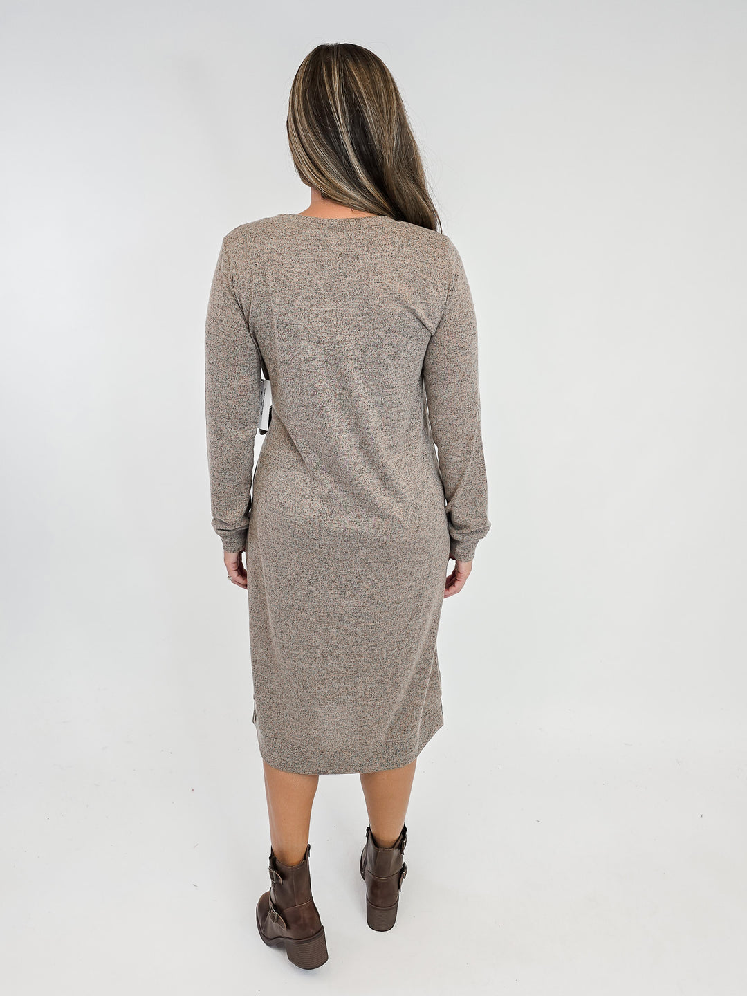 DEAR SCARLETT HACCI KNIT MIDI DRESS - LATTE
