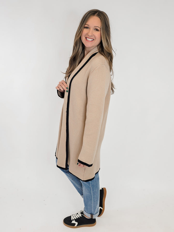 HEAVY KNIT CARDIGAN W/BLACK HEM STRIPE - TAUPE