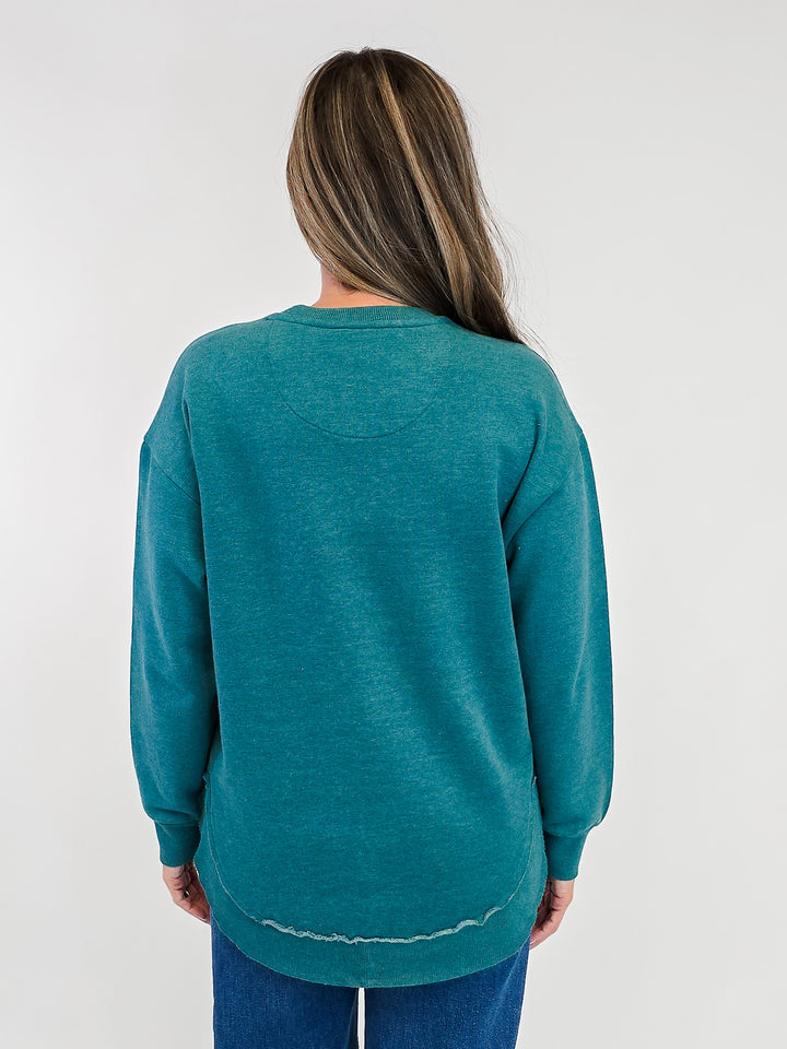 ROYCE LONG SLEEVE ROUNDED HI/LO HEM PULLOVER - EMERALD