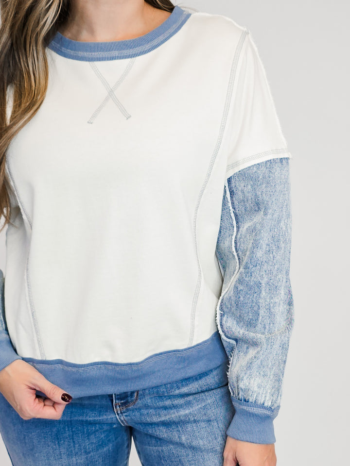 MIX MEDIA DENIM SLEEVE KNIT TOP - CREAM