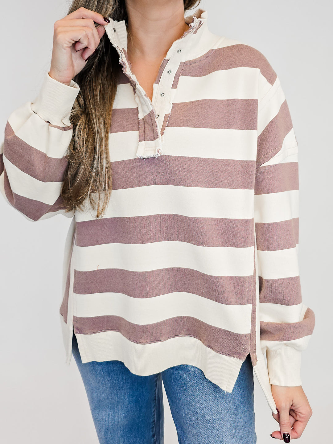 RUGBY STRIPED WASHED TERRY PULLOVER - MOCHA
