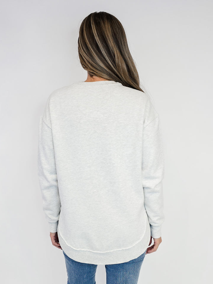 ROYCE LONG SLEEVE ROUNDED HI/LO HEM PULLOVER - OATMEAL