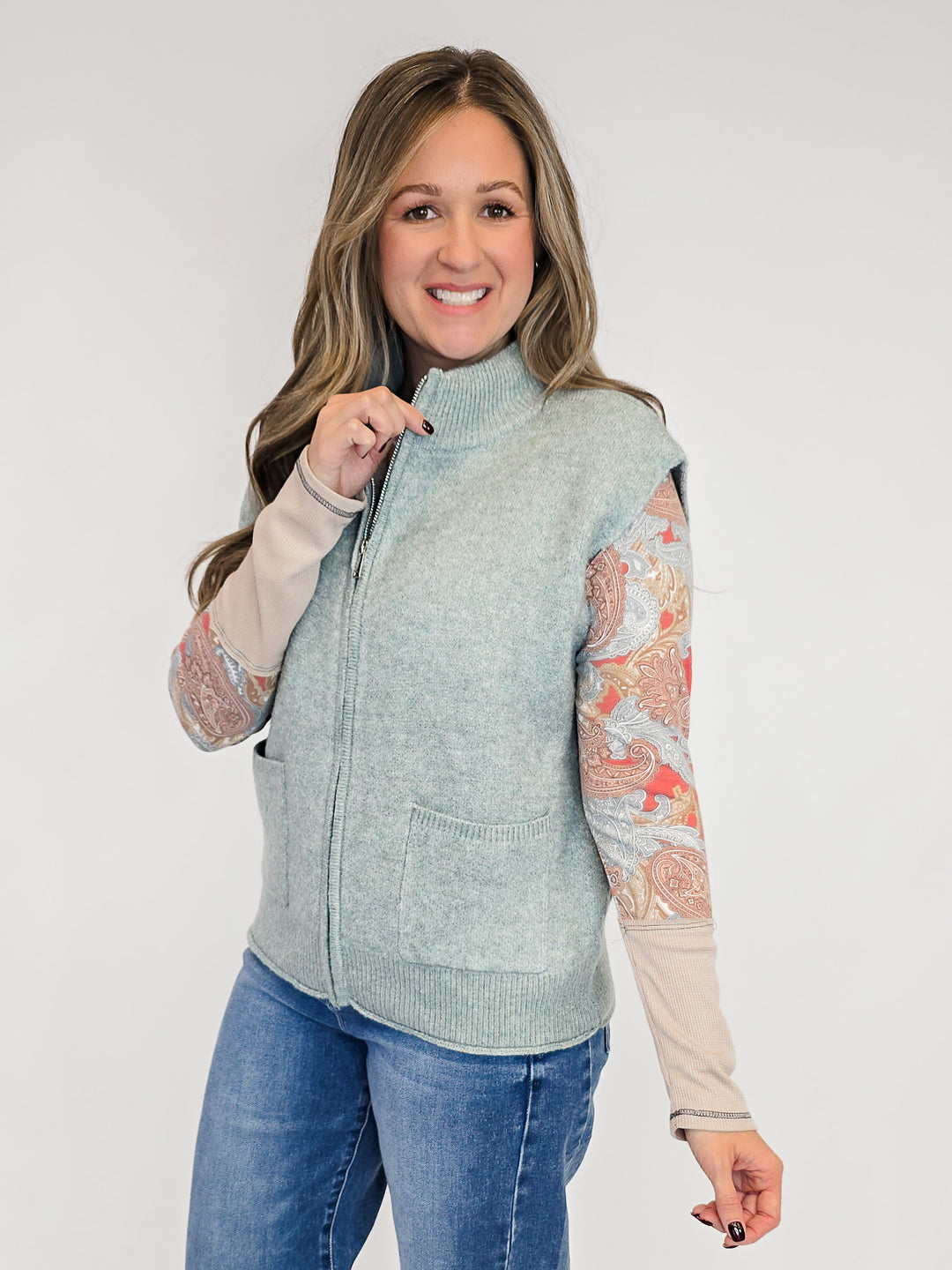 MOCK NECK ZIP UP SWEATER VEST - LIGHT JADE