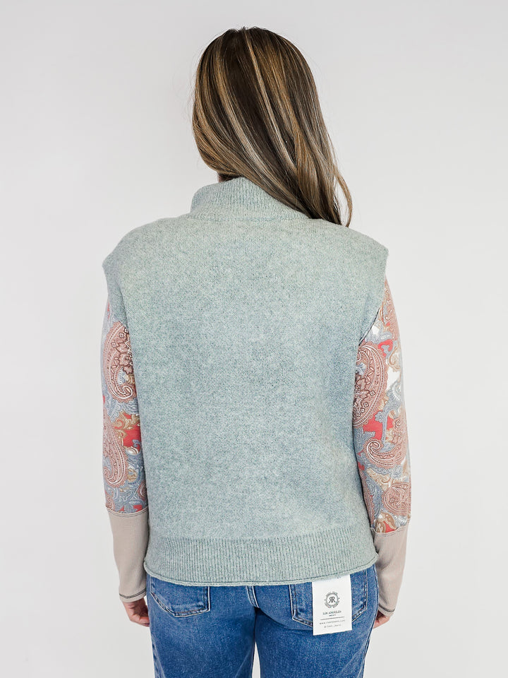 MOCK NECK ZIP UP SWEATER VEST - LIGHT JADE
