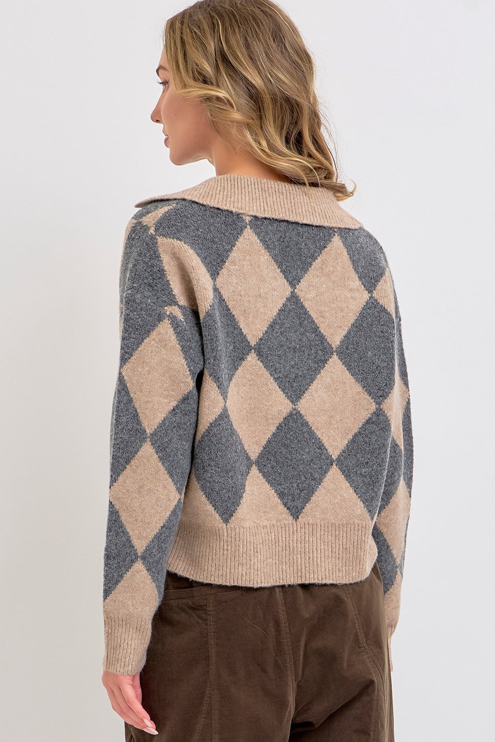 DIAMOND PATTERN SWEATER - CHARCOAL