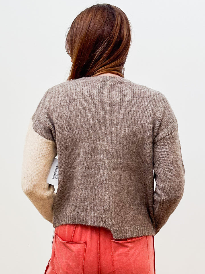 ASYMMETRICAL HEM COLORED BUTTON UP CARDIGAN - TAUPE/ASH BROWN