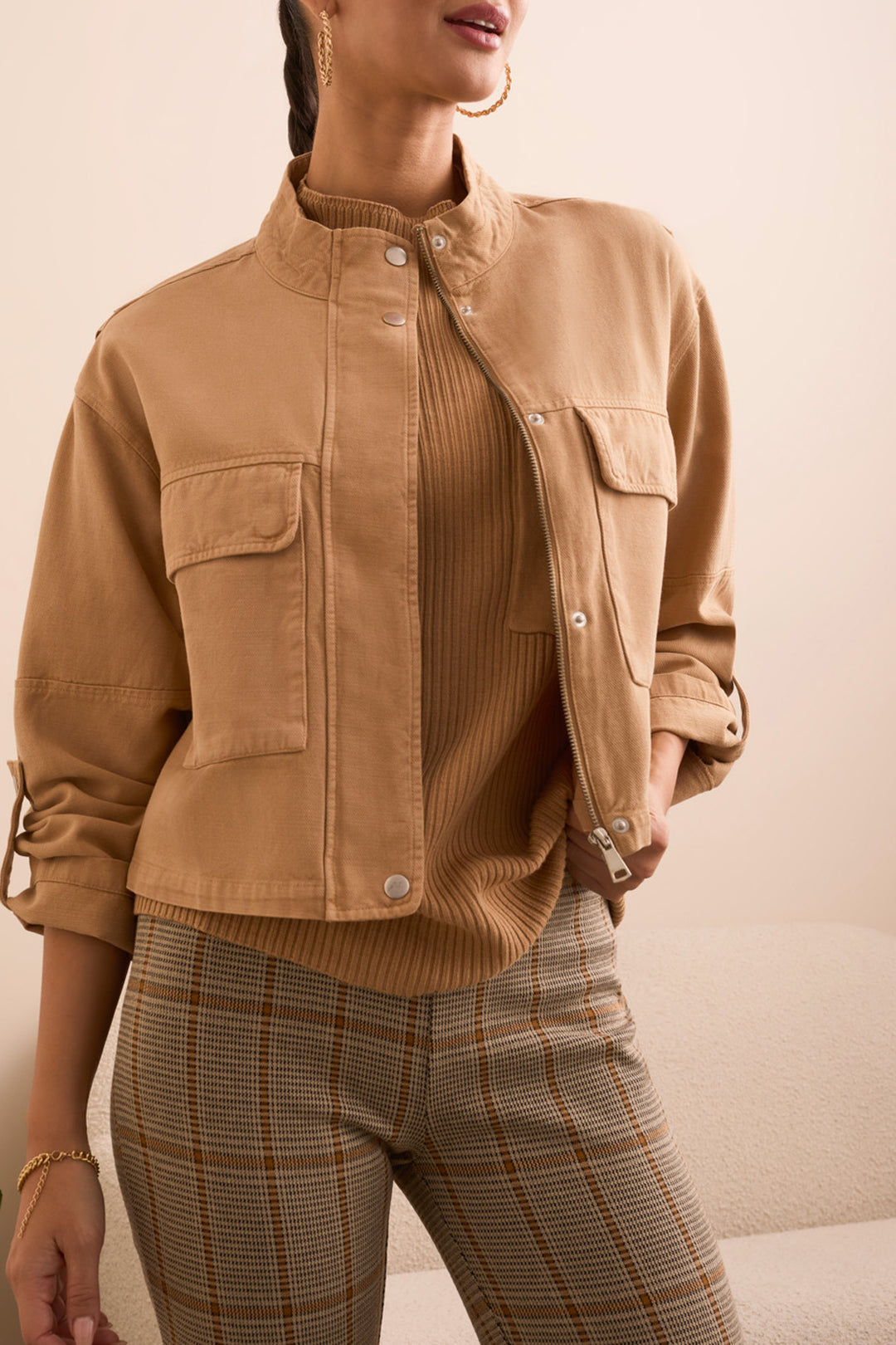 LONG SLEEVE FRONT JACKET W/DOUBLE POCKETS - ICE LATTE