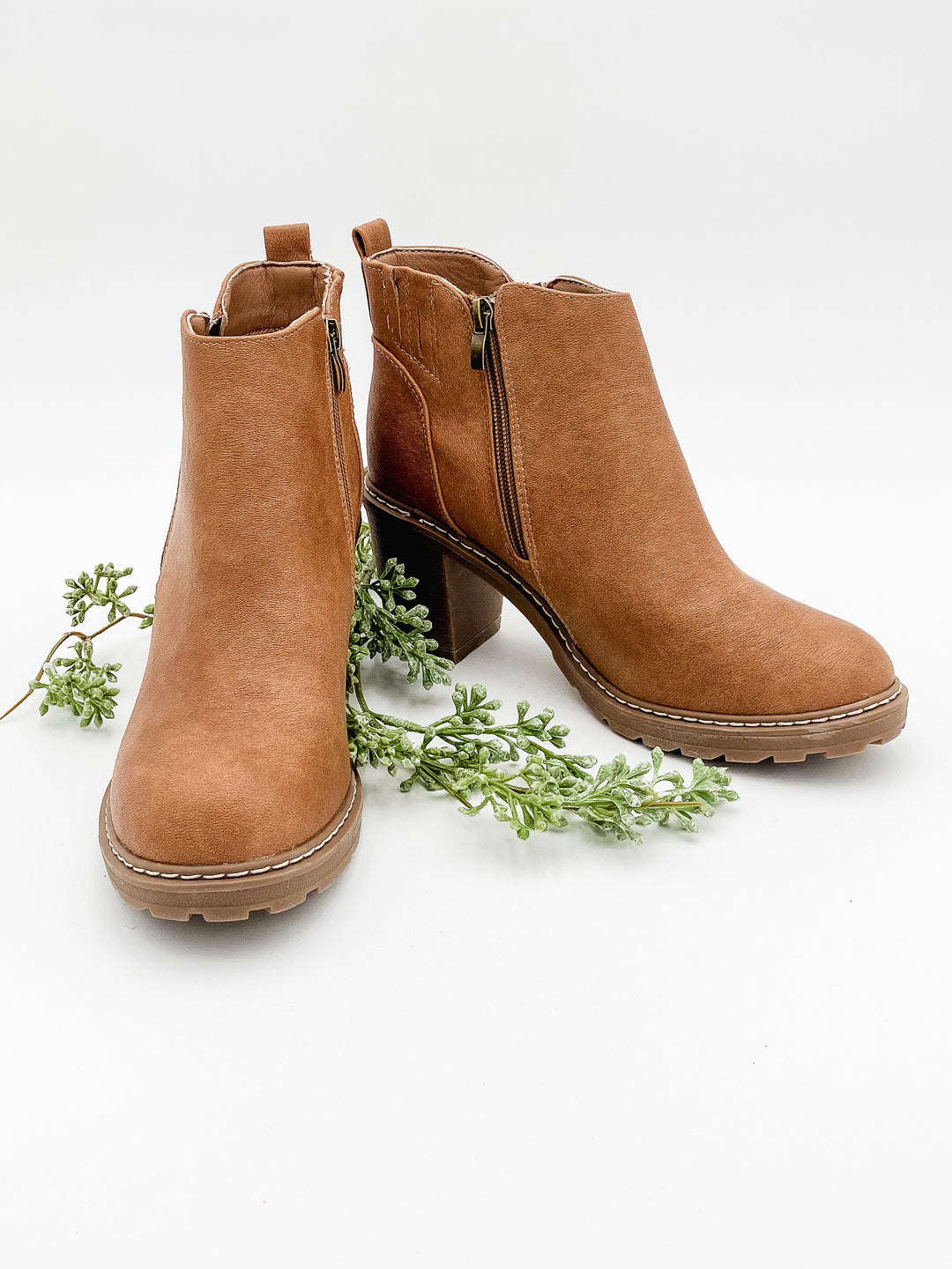 CORKY'S 'ROCKY TOP' ZIP UP BOOTIE - CAMEL
