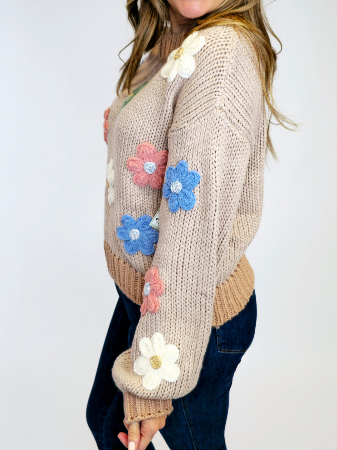 MULTI FLOWER POP SWEATER - TAUPE