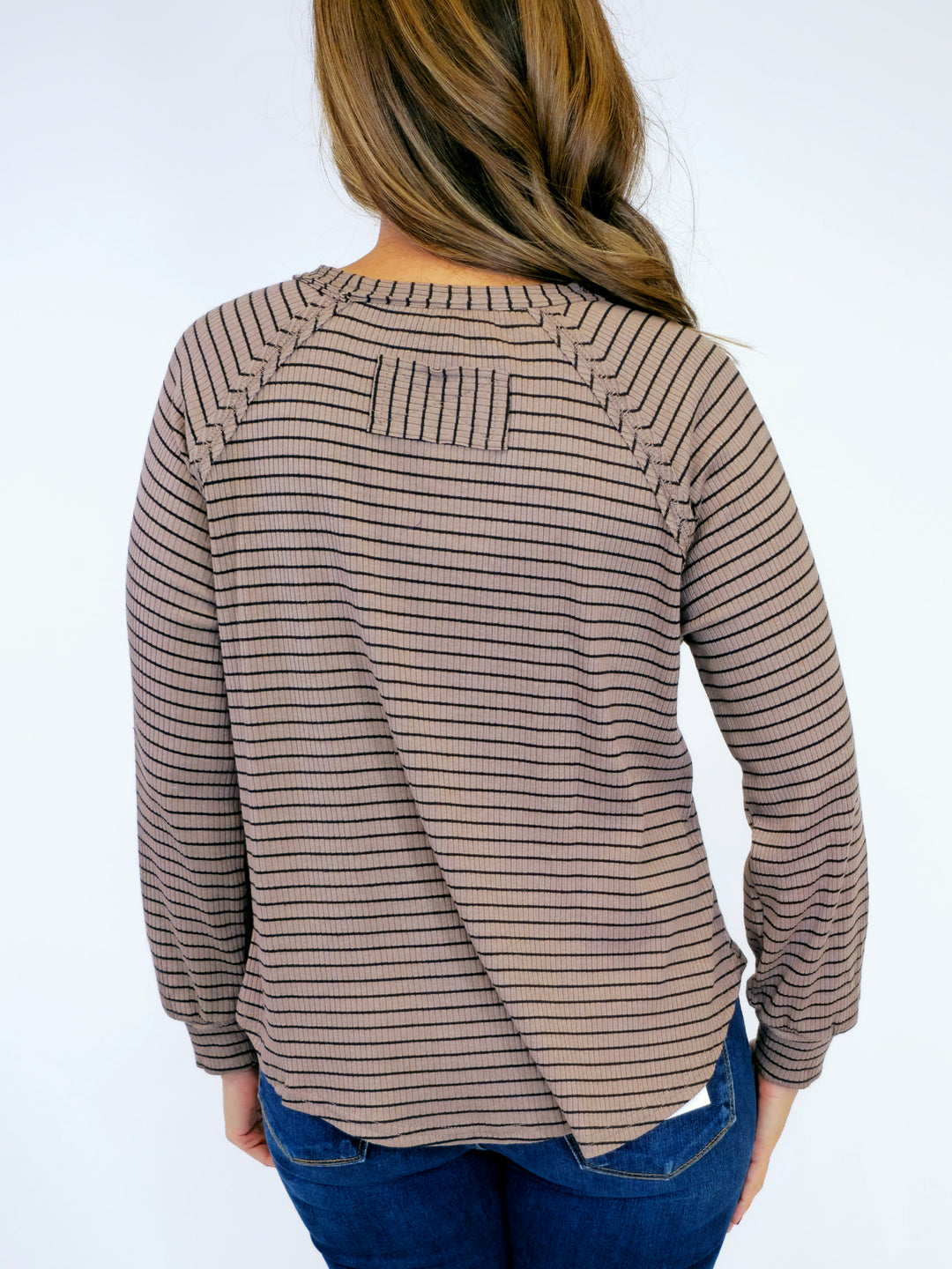 STRIPED RAGLAN SLEEVE KNIT TOP - TAUPE