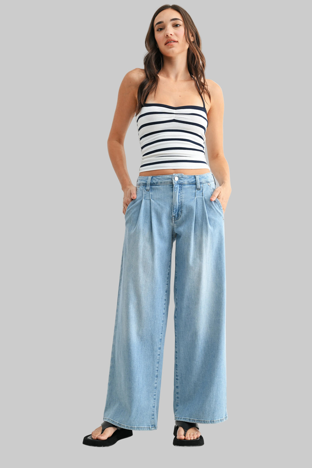 JBD LIGHTWEIGHT PLEATED WIDE LEG JEANS - LIGHT DENIM - 30" INSEAM