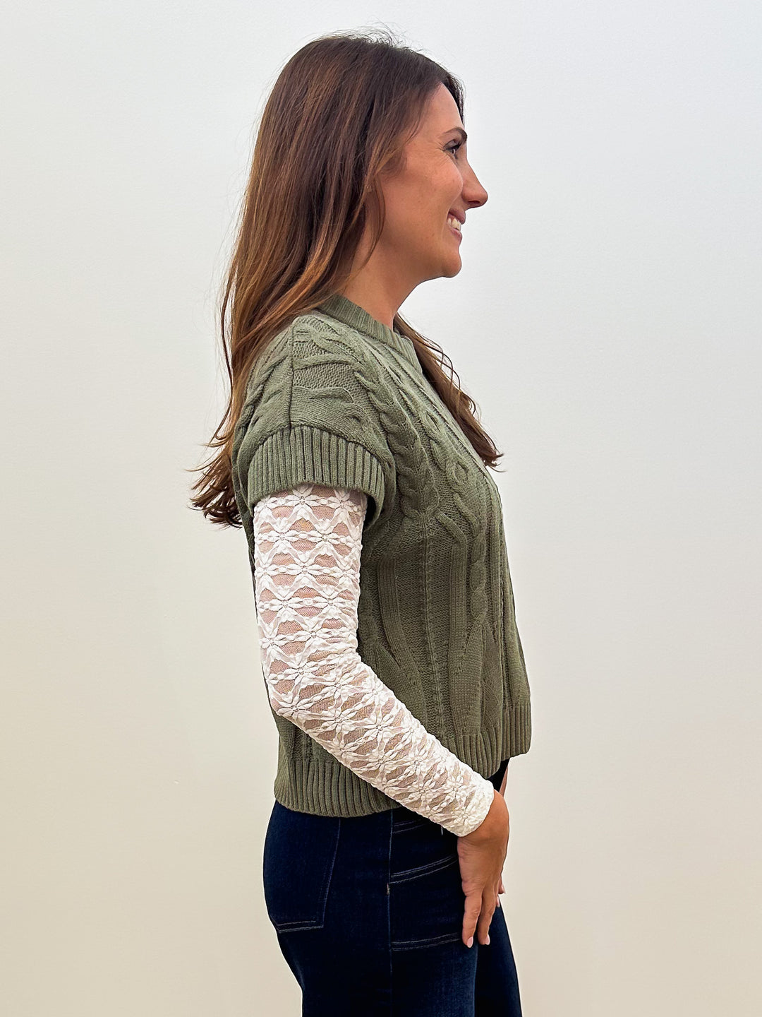 SHORT SLEEVE DROPPED SHOULDER CABLE KNIT SWEATER - OLIVE