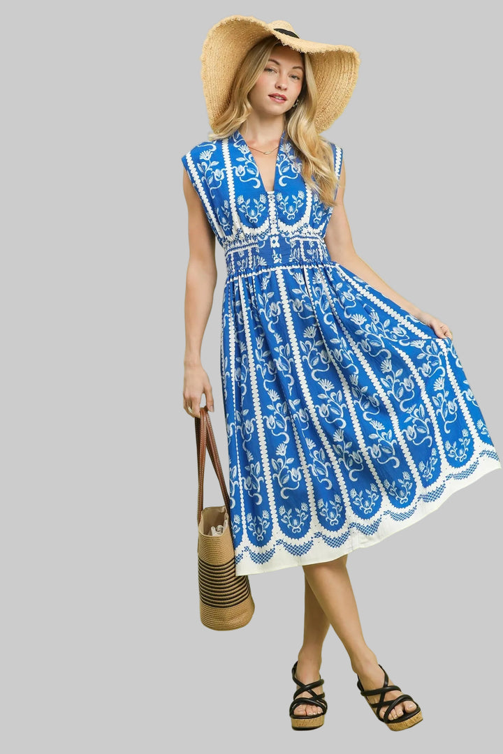 SLEEVELESS BUTTON DOWN SMOCKED BOHO MIDI DRESS - BLUE
