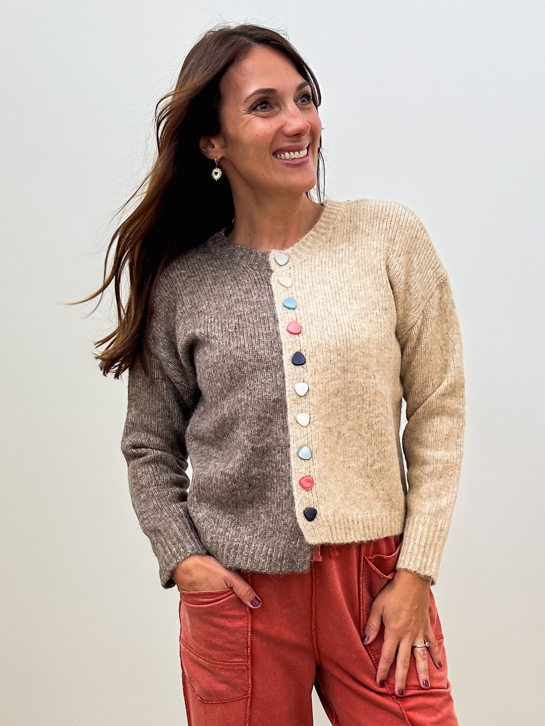 ASYMMETRICAL HEM COLORED BUTTON UP CARDIGAN - TAUPE/ASH BROWN