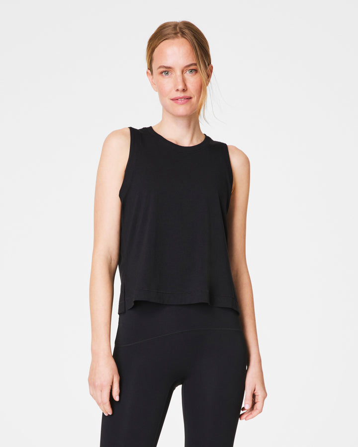 SPANX SUPERNATURAL FLOW CREW TANK - VERY BLACK