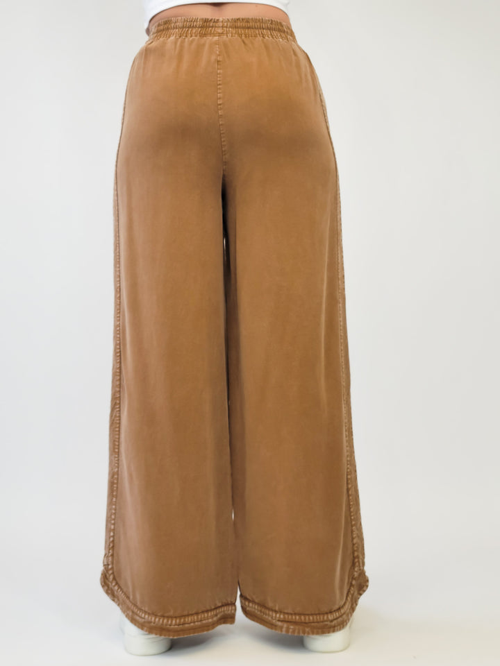 MINERAL WASH SOFT TWILL WIDE LEG PANT - CAMEL