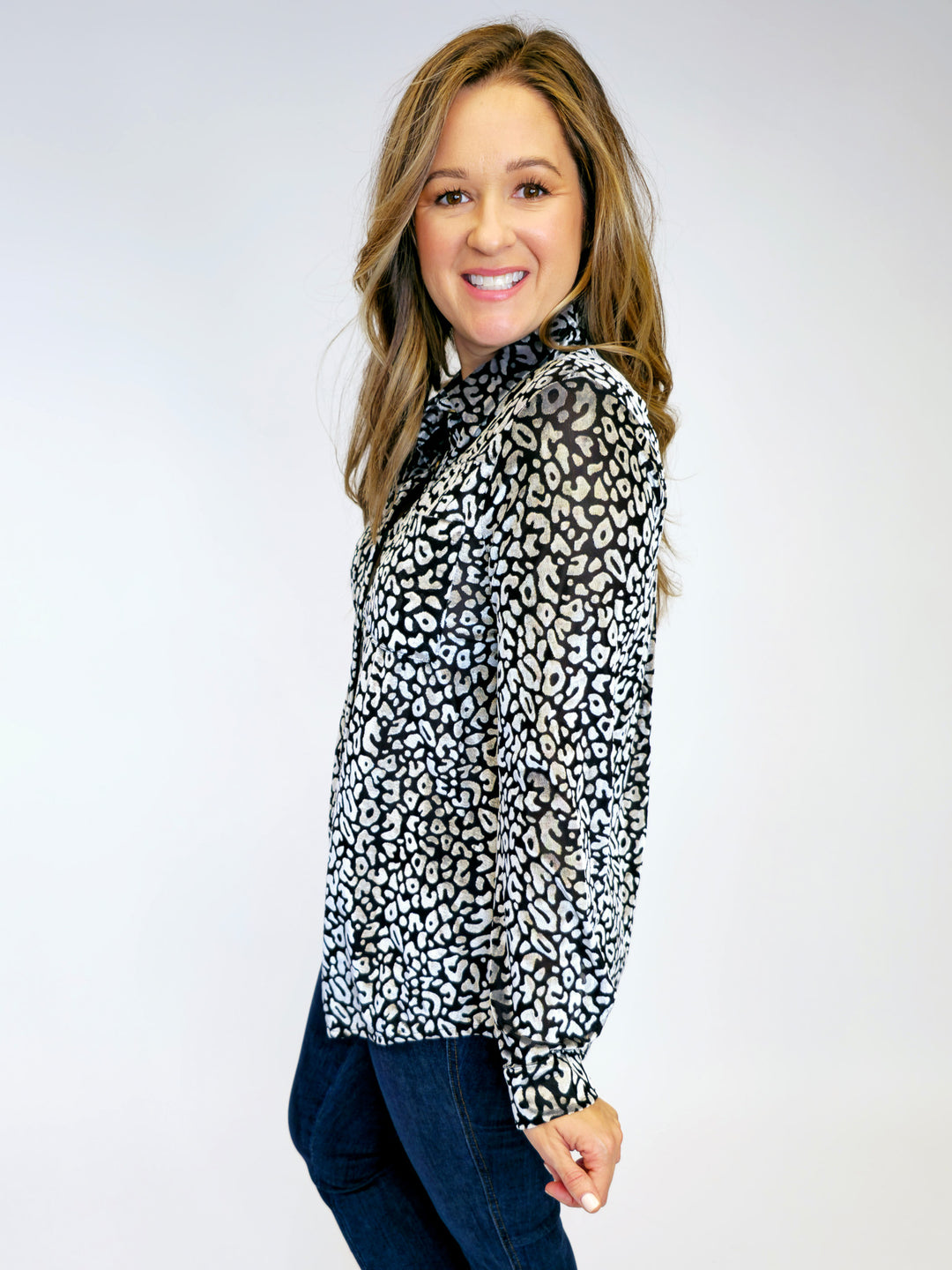 VELVET ANIMAL PRINT BUTTON DOWN TOP - GUNMETAL