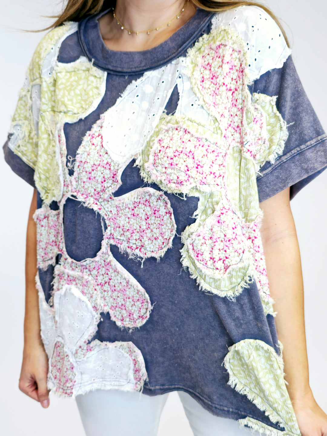 WASHED FLORAL PATCH OVERSIZED TOP - NAVY