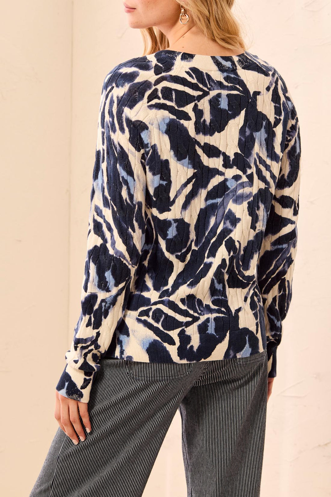 LONG SLEEVE PRINTED CABLE COTTON CREW NECK SWEATER - BLUE FOG