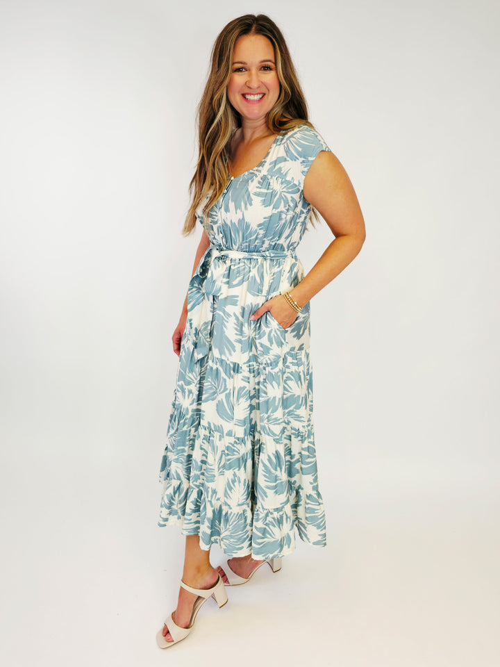 V-NECK SLEEVELESS TIERED MIDI DRESS W/BELT - FROSTY BLUE