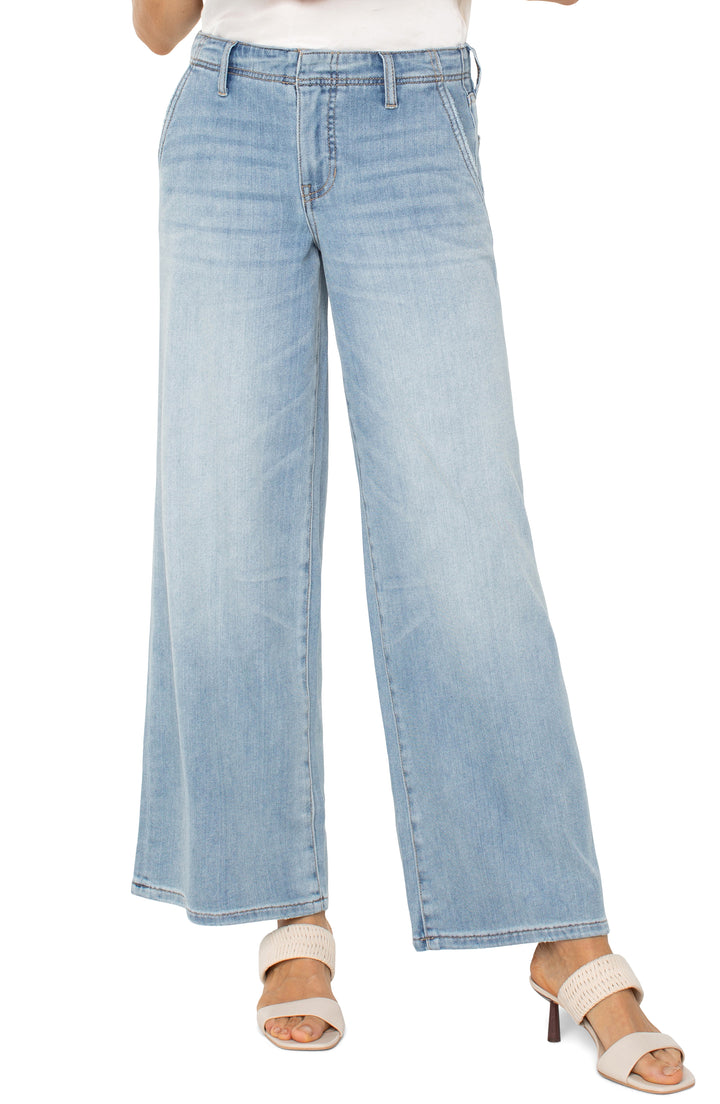 WEEKENDER RELAXED LOOSE FIT JEANS - 30" INSEAM - LAS VIRGENES