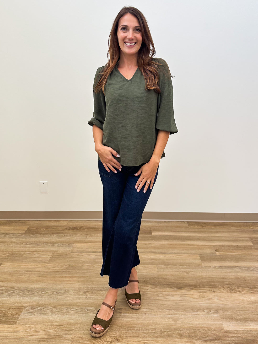 3/4 SLEEVE V-NECK RUFFLE COLLAR BLOUSE - OLIVE