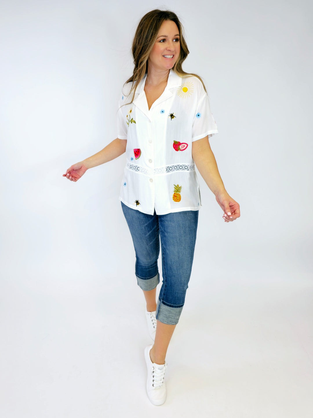 COLLARED FRUIT AND FLOWER EMBROIDERED SHIRT - WHITE