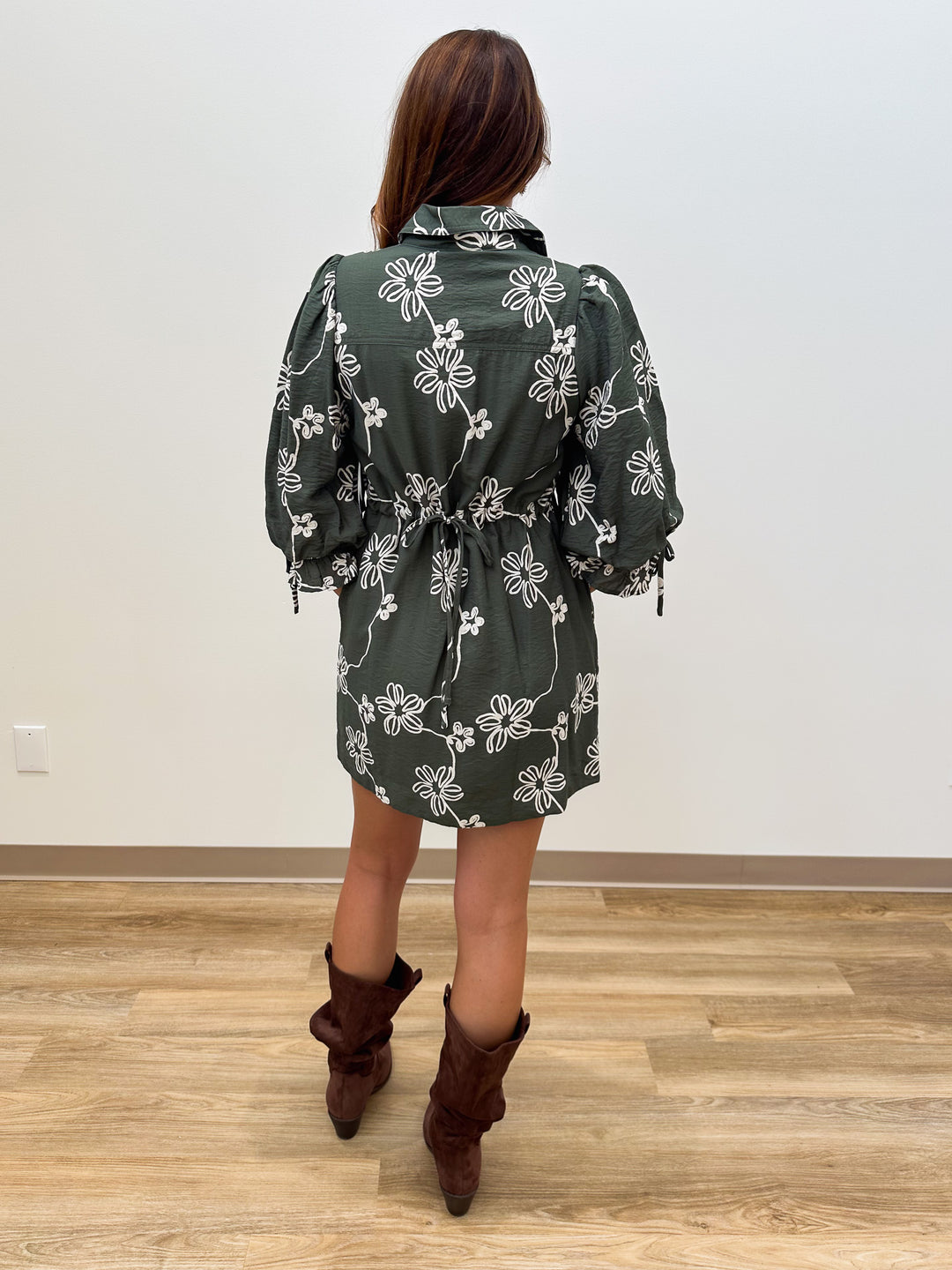 3/4 BALLOON SLEEVE FLORAL SHORT DRESS - OLIVE