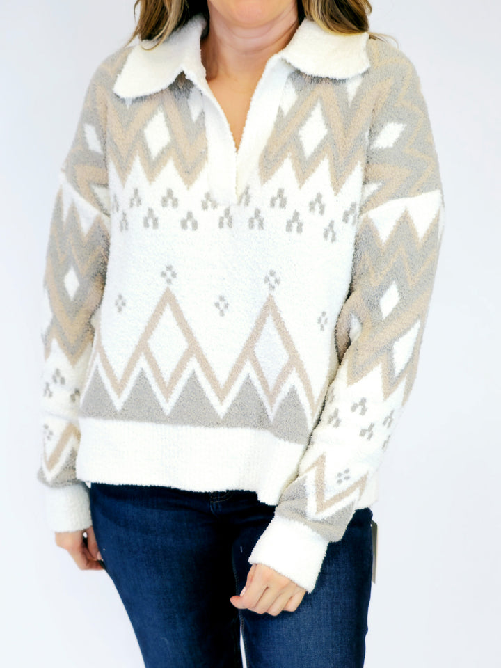 TRIBAL COLLAR PULLOVER SWEATER - BEIGE