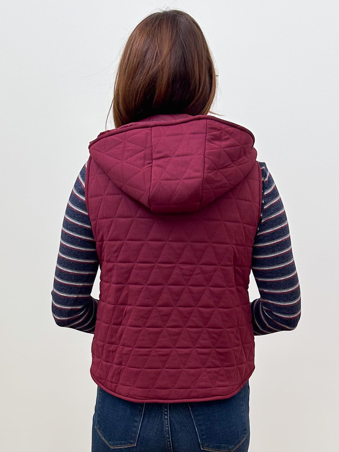 QUILTED HOODED ZIP UP VEST - BURGUNDY