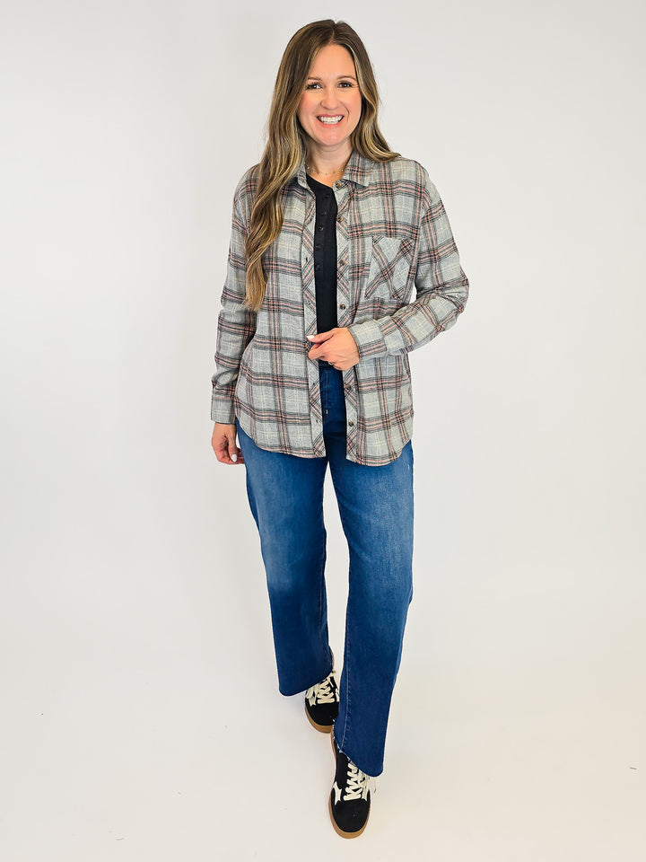 CLASSIC PLAID LONG SLEEVE BUTTON UP SHIRT - HEATHER GREY/MAUVE