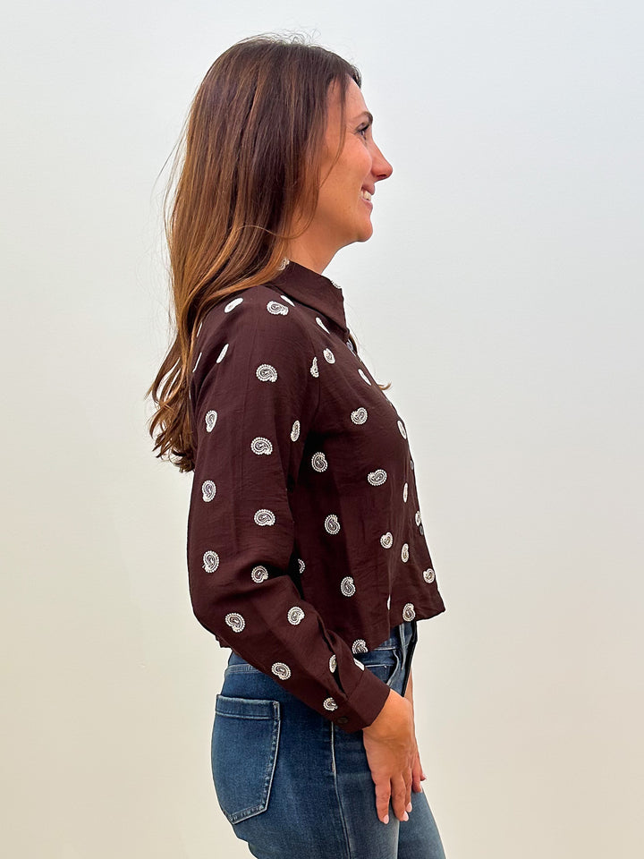 EMBROIDERED PAISLEY CROPPED BUTTON DOWN BLOUSE - ESPRESSO