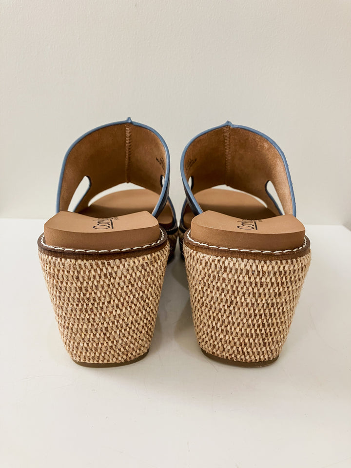 CORKY'S KISS N TELL WEDGE SANDAL - OCEAN