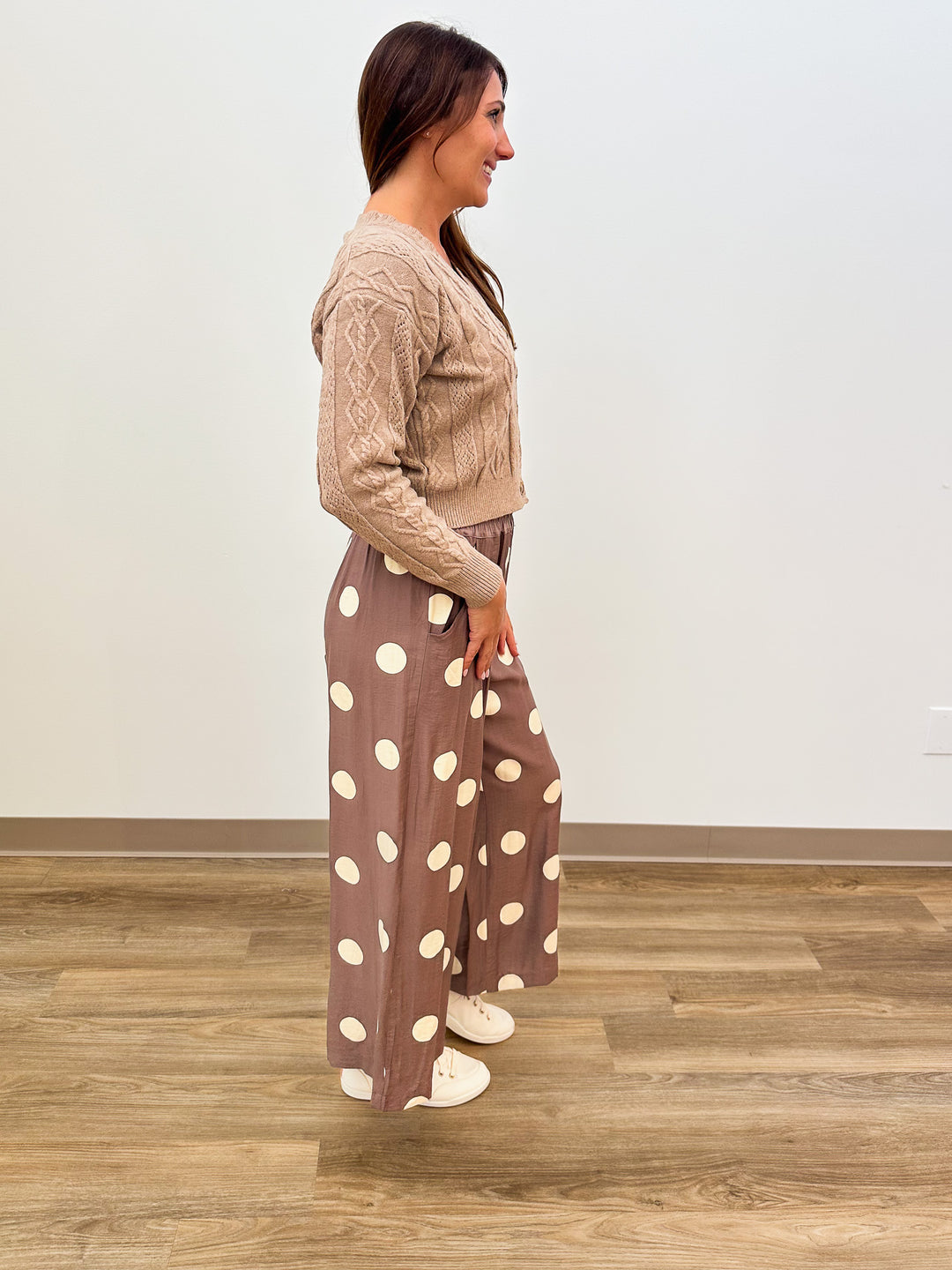 LONG SLEEVE BUTTON FRONT CABLE CARDIGAN - MOCHA