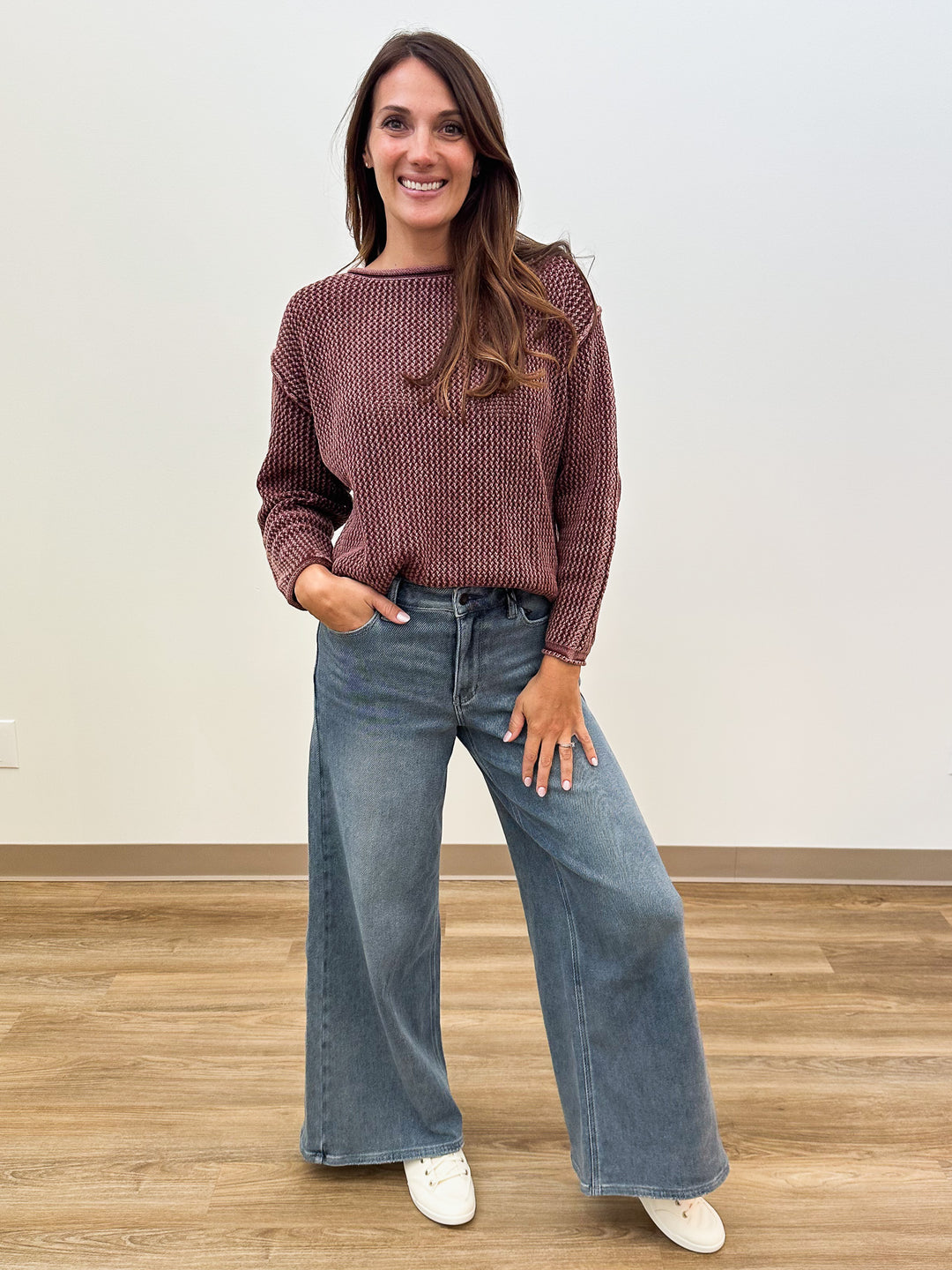 ROLLED HEM TEXTURED KNIT SWEATER - BRICK