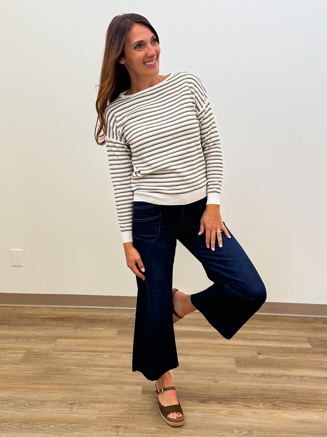 MULTI COLOR STRIPE TEXTURED CREW NECK TOP - OLIVE/BURGUNDY