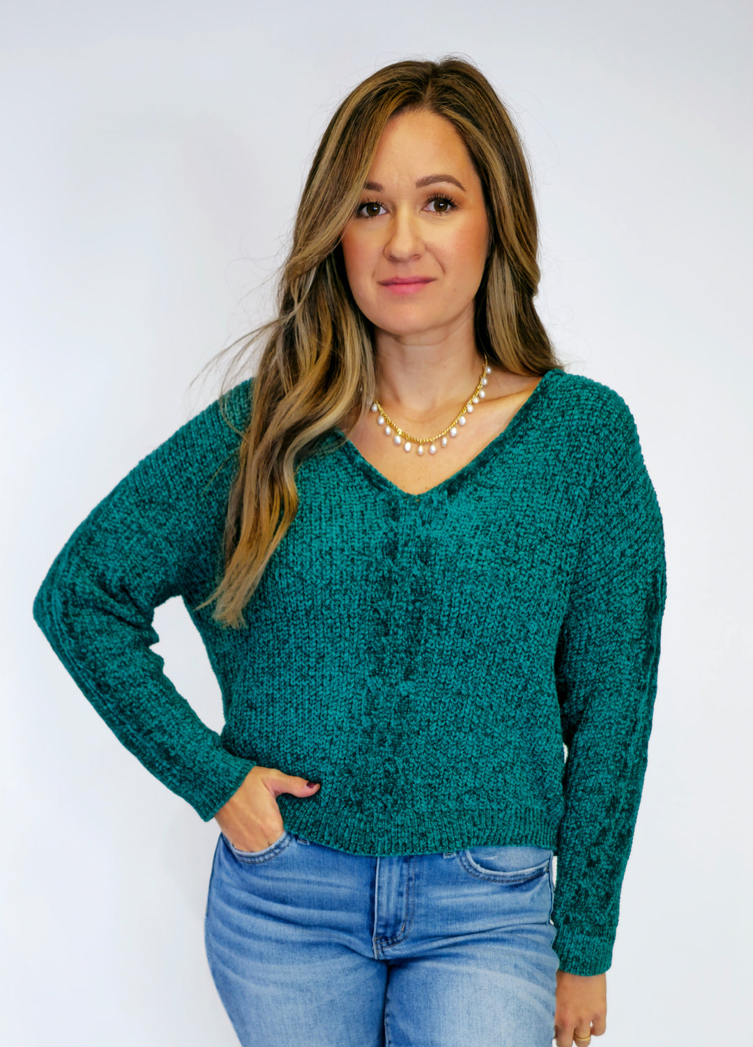 CHENILLE V-NECK SWEATER - TEAL