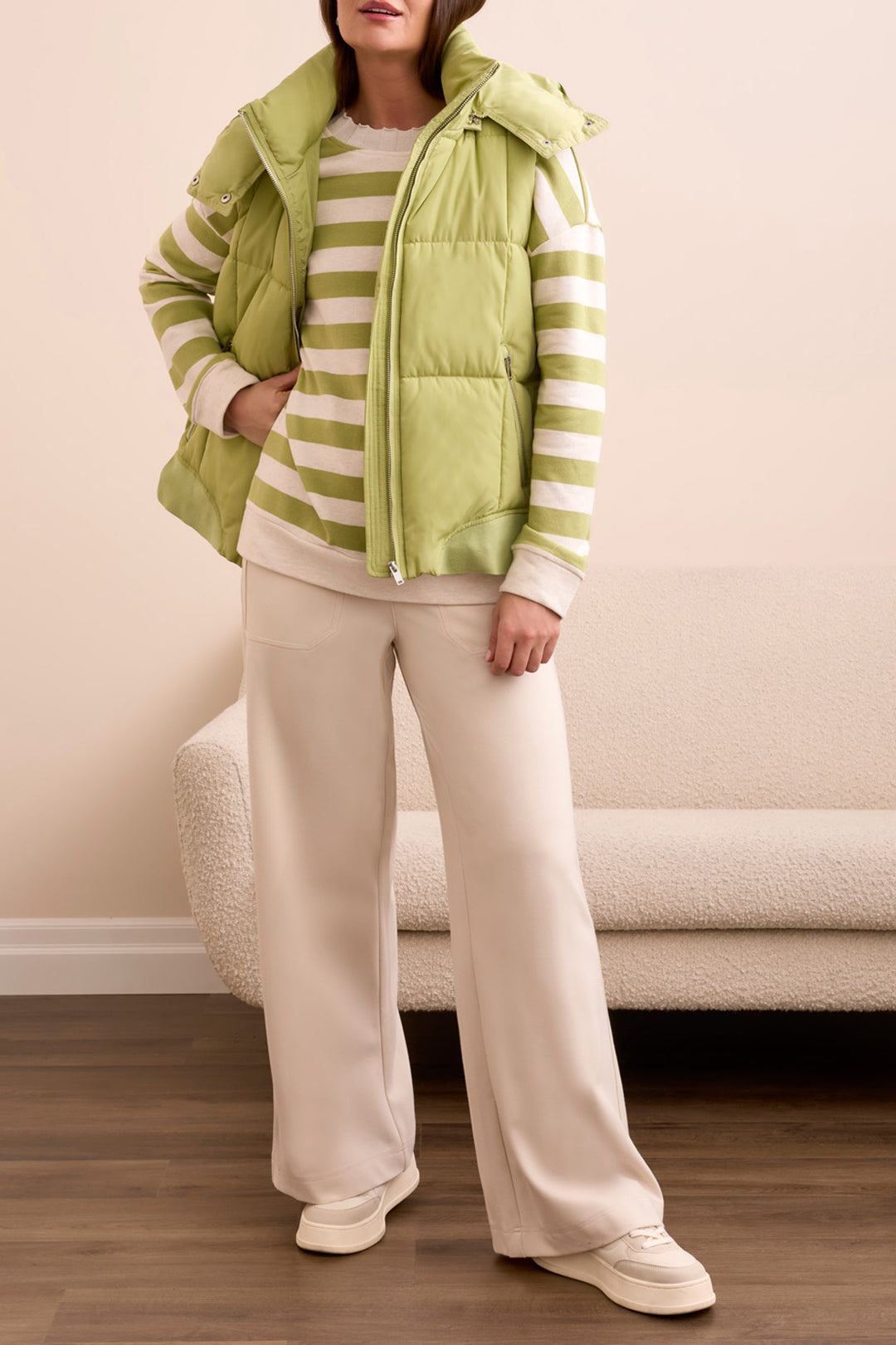 QUILTED VEST W/REMOVABLE HOOD - WASABI