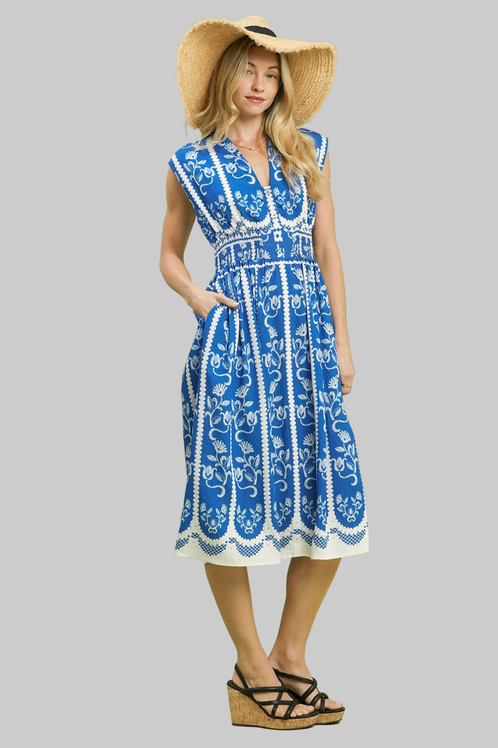 SLEEVELESS BUTTON DOWN SMOCKED BOHO MIDI DRESS - BLUE