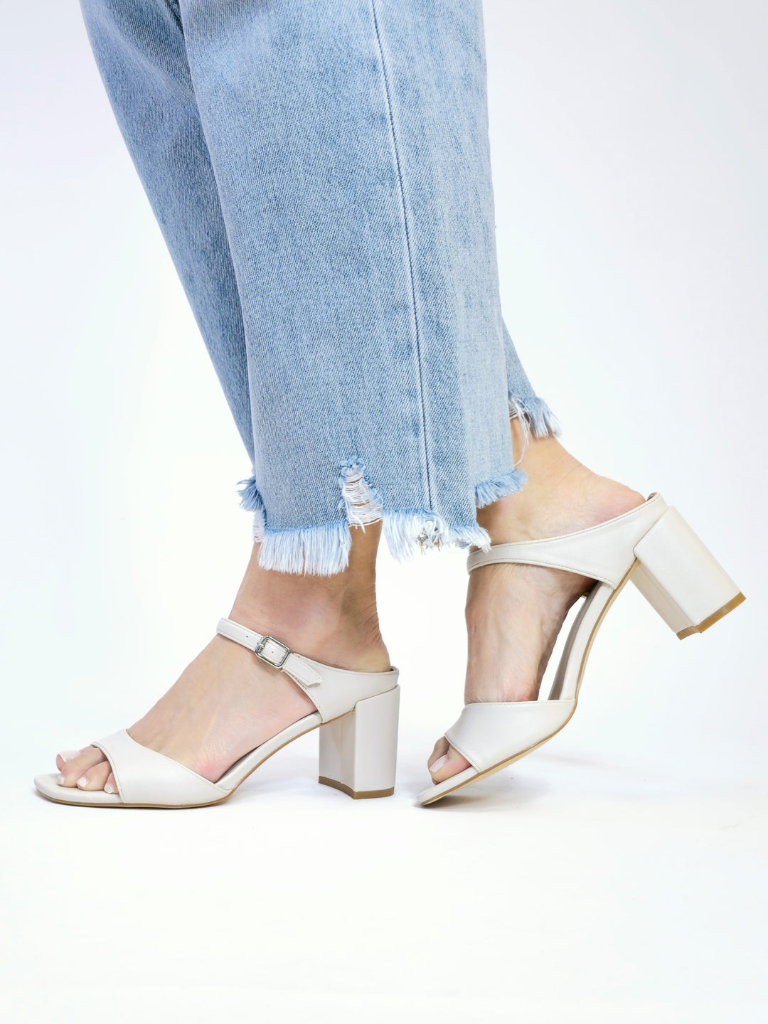 COCONUTS BY MATISSE DONNIE HEELED SANDALS - IVORY