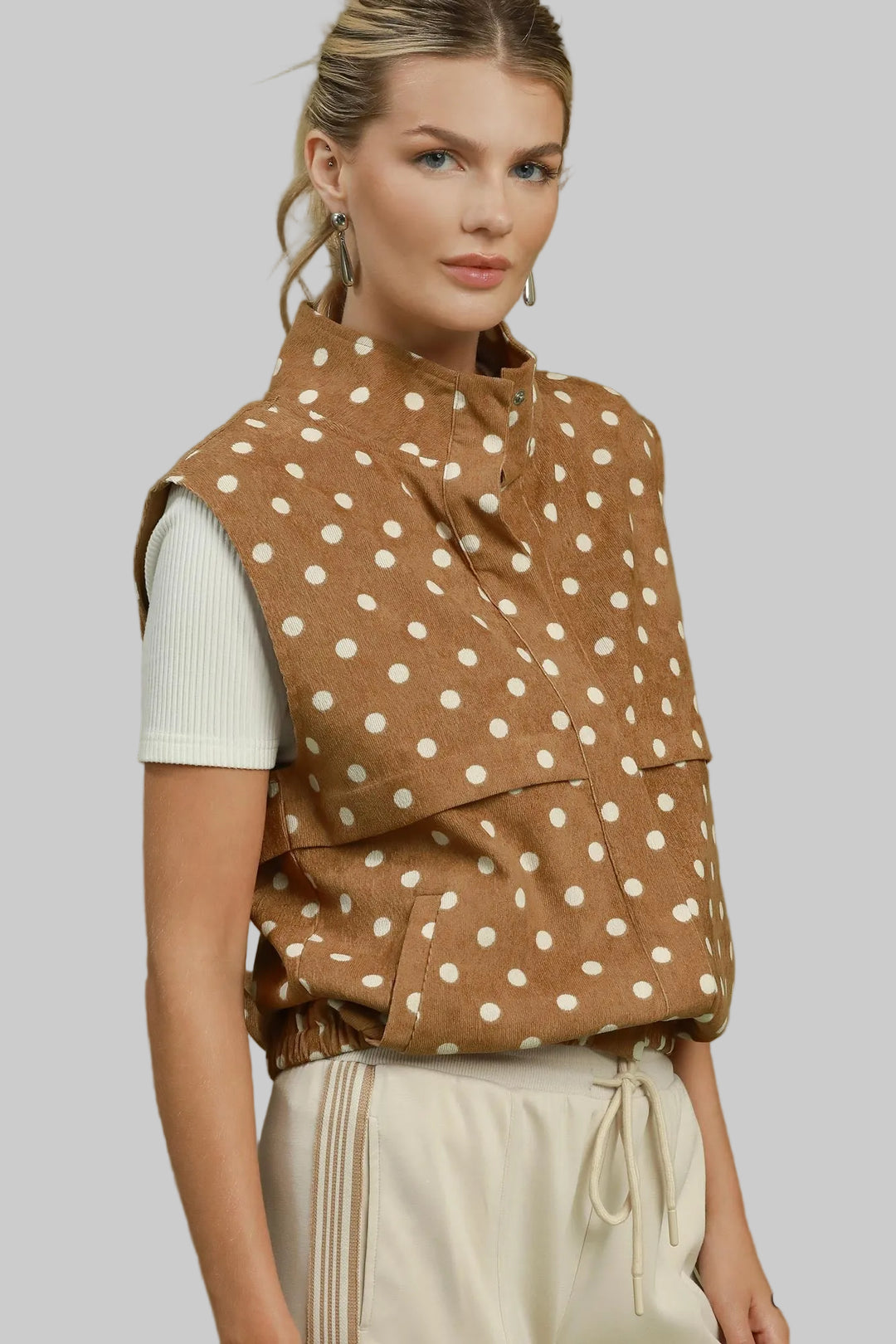 POLKA DOT HIGH NECK UTILITY VEST - CAMEL